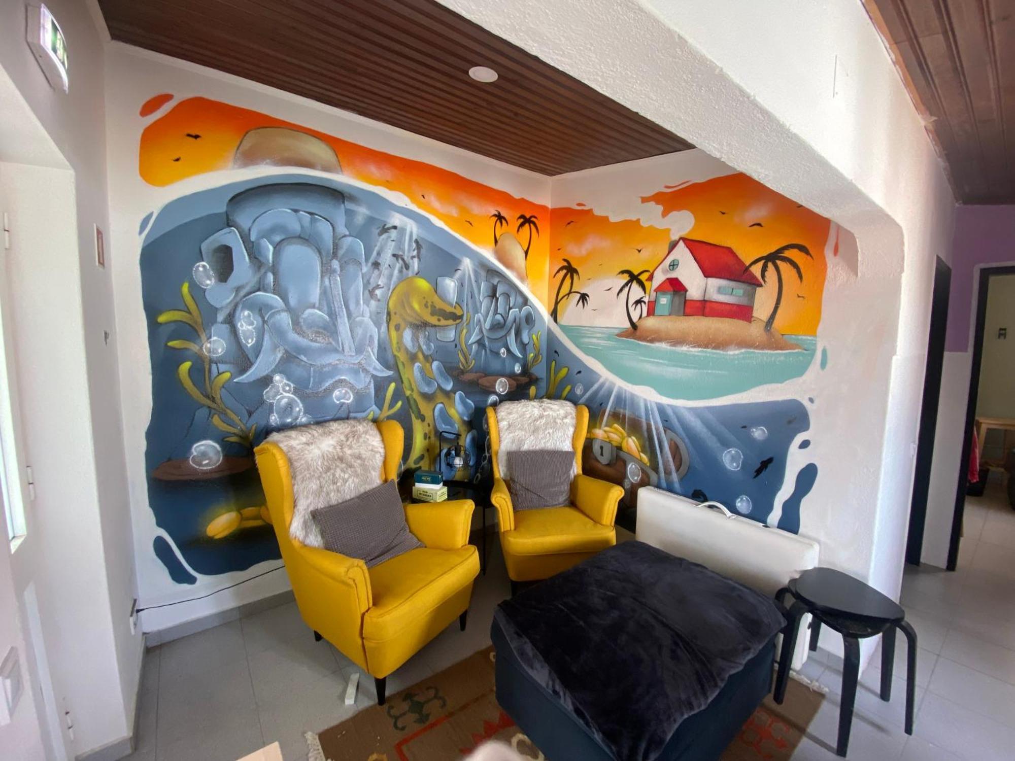 The Island Hostel & Cafe Lagos Ngoại thất bức ảnh